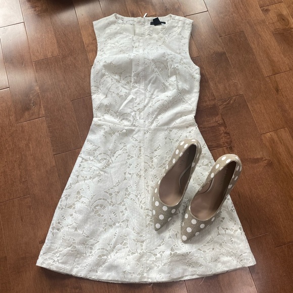 Lot 4 new dresses - bulk clothing for keeping or reselling - Picture 4 of 12